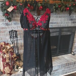 Elegant Black and Red Lace Nightgown With Panties